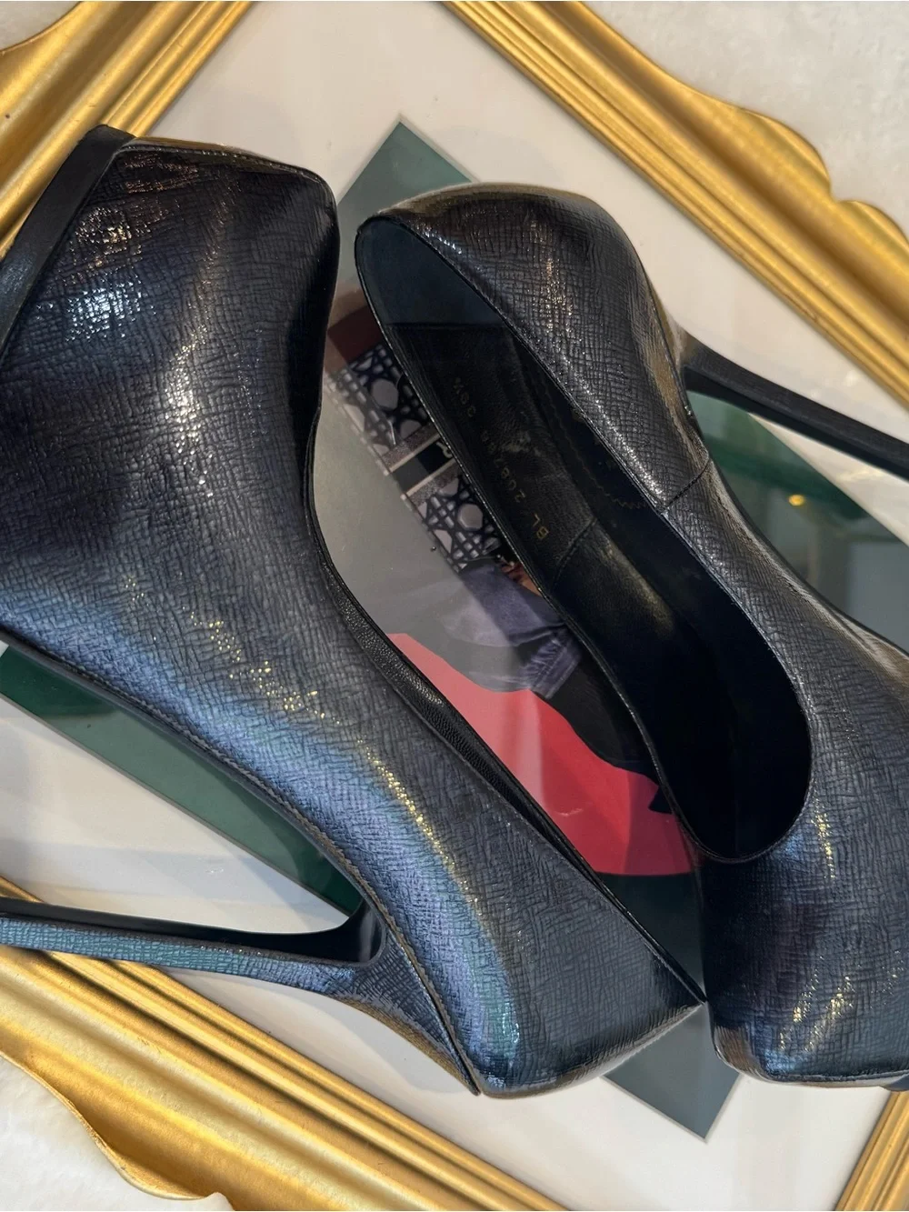 Saint Laurent Navy Textured Leather Platform Pumps - Picture 7 of 9